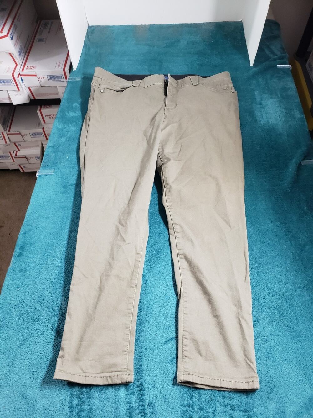 Democracy Jeans Size 16 Women Green Elastic Waist Stretch Pants Cropped Ankle